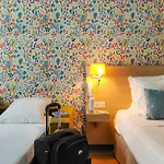 Hotel Du Centre, Un Hotel Ammi
